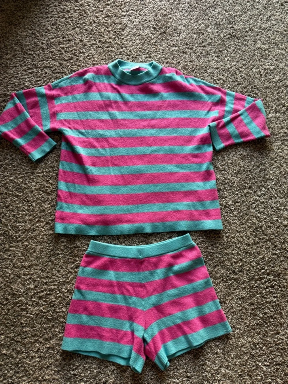 Stripe Set - Picture 2 of 4